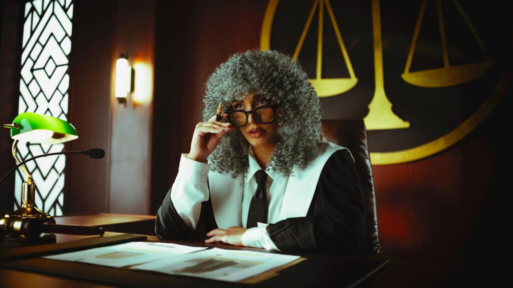 A courtroom scene depicting a hearing about grandparents visitation rights. — grandparents visitation rights Utah