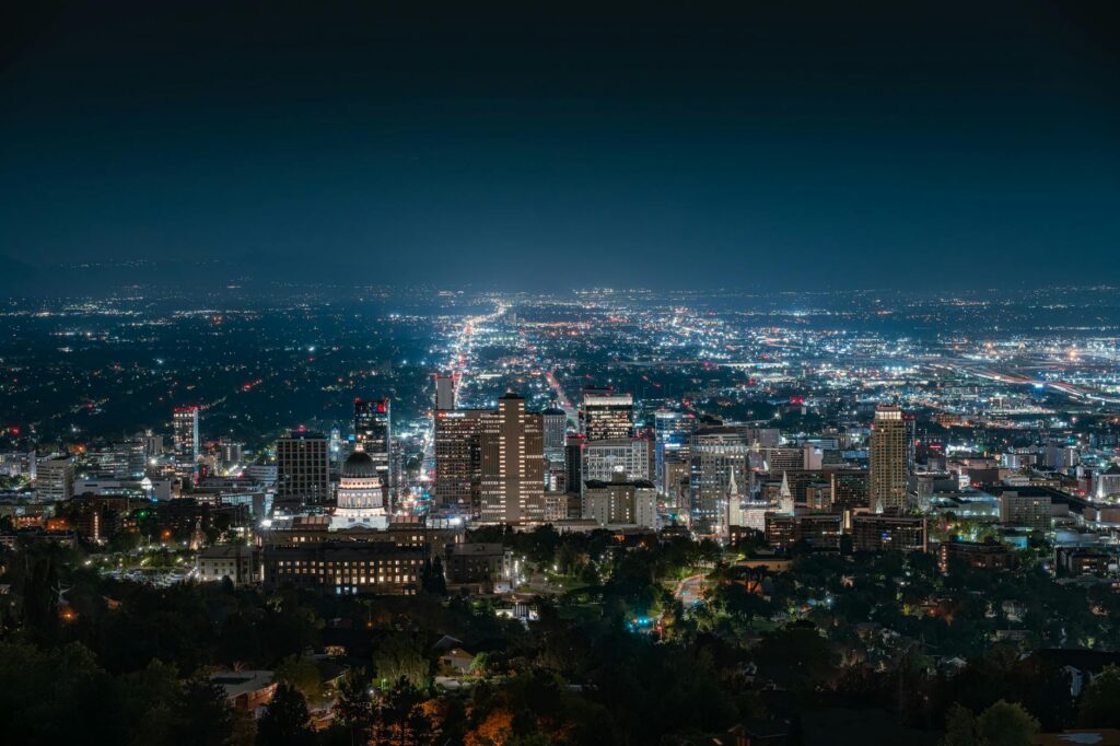 An infographic illustrating the rise of grandfamilies in Utah, emphasizing the importance of a support network grandfamilies Utah.