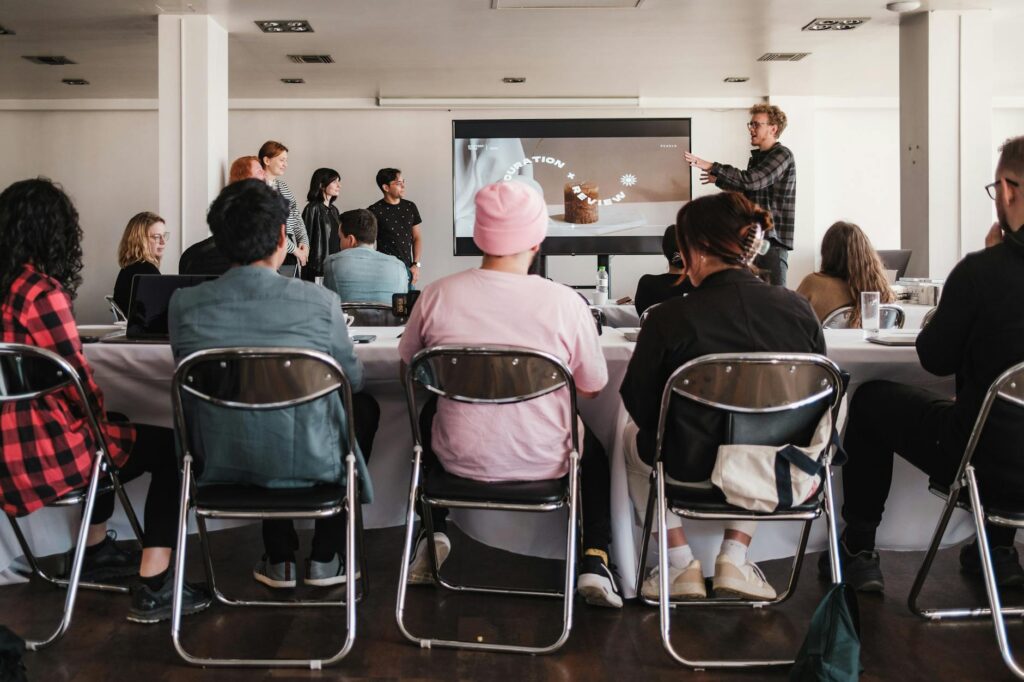 image showing a group discussion during a grandfamily workshop — educational workshops grandfamilies Utah